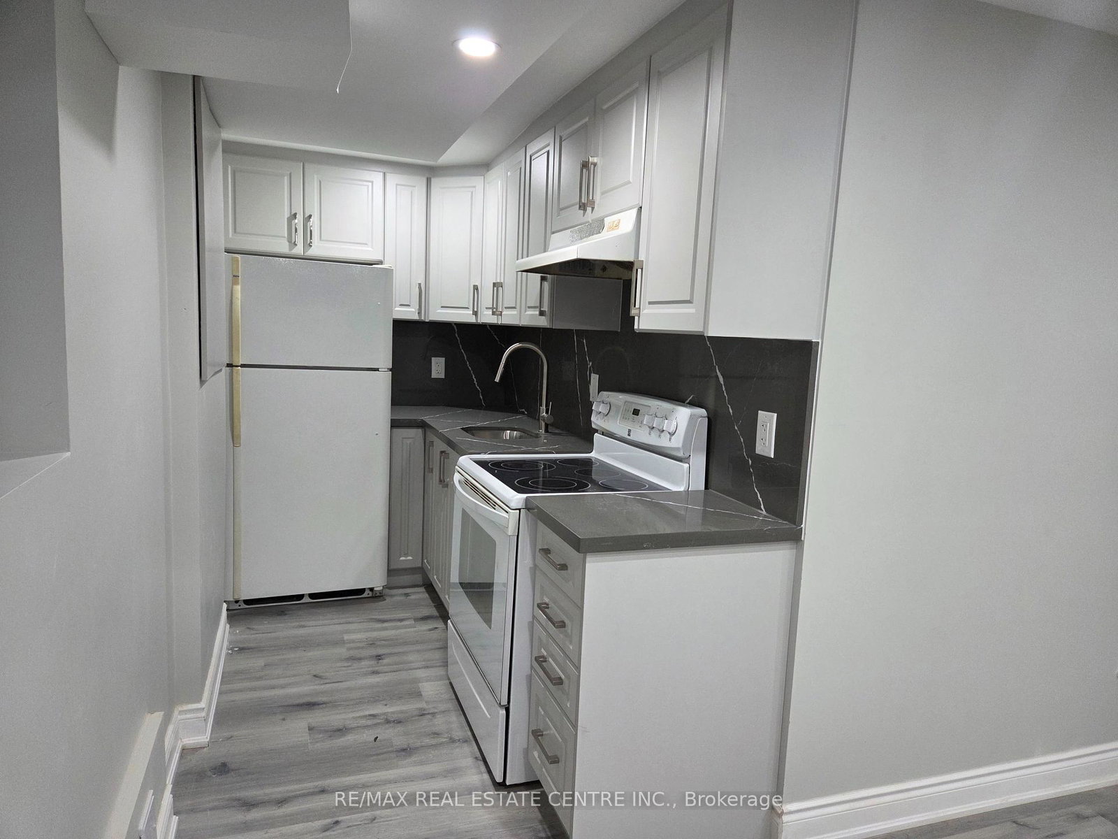 111-ashridge-court-mississauga-ontario-w12386541