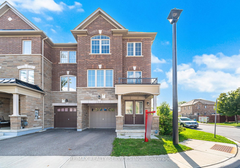 2-estelle-gate-brampton-ontario-w12386575