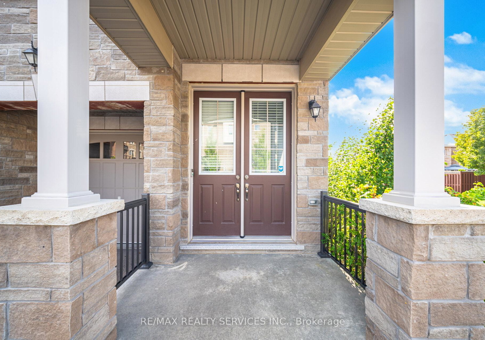 2-estelle-gate-brampton-ontario-w12386575