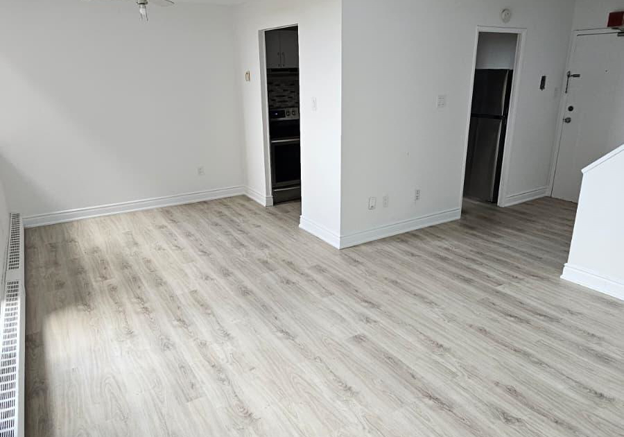 2121-roche-court-mississauga-ontario-w12386591