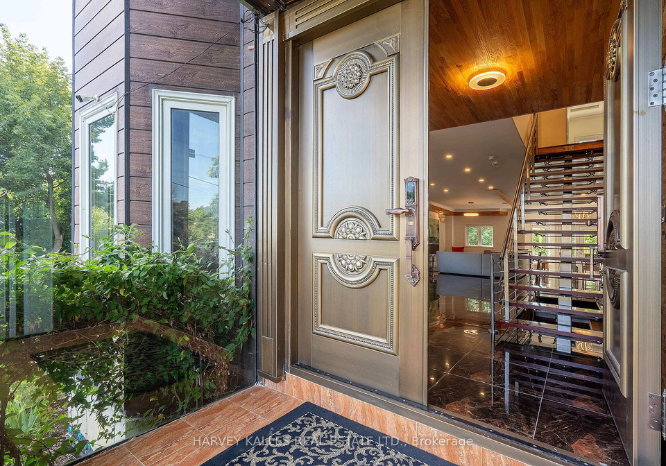 1623-eglinton-avenue-w-mississauga-ontario-w12386699