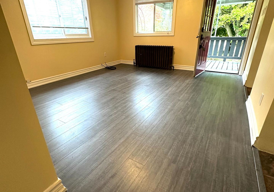 883-beechwood-avenue-mississauga-ontario-w12386868