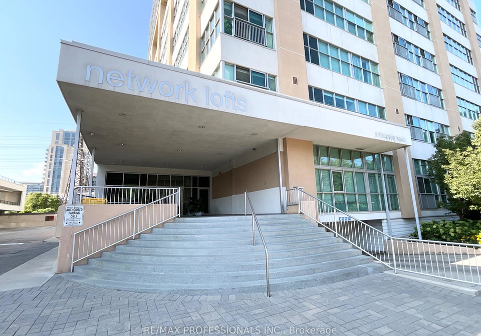 2-fieldway-road-etobicoke-ontario-w12386905