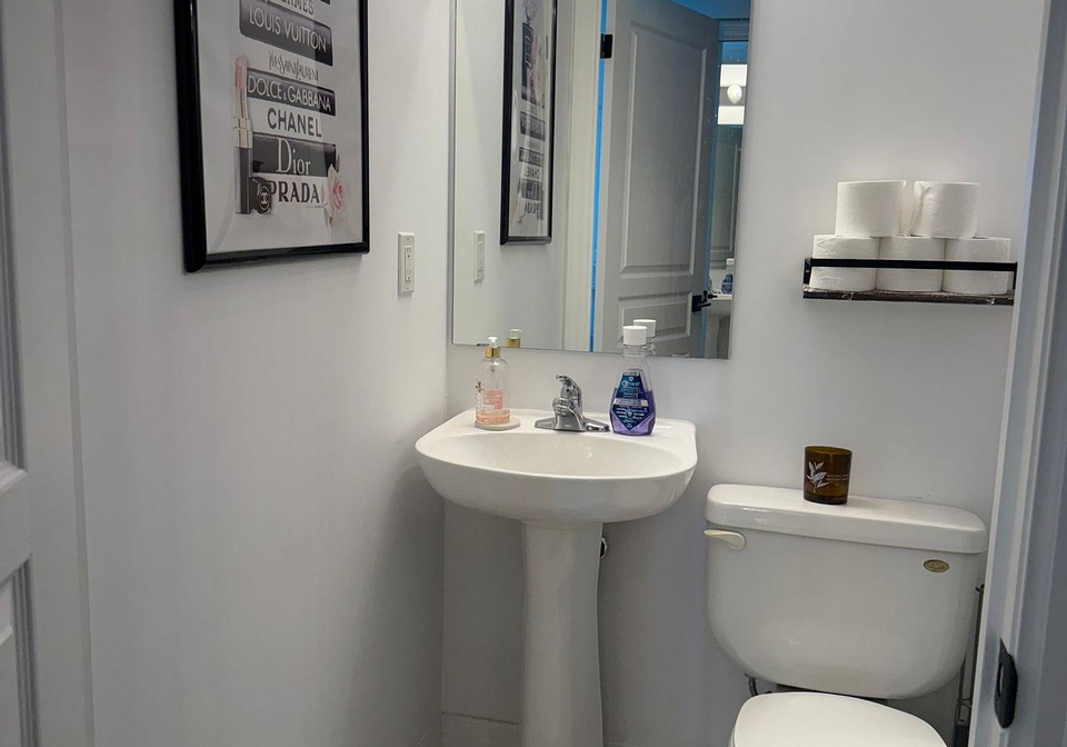 220-burnhamthorpe-road-mississauga-ontario-w12387065