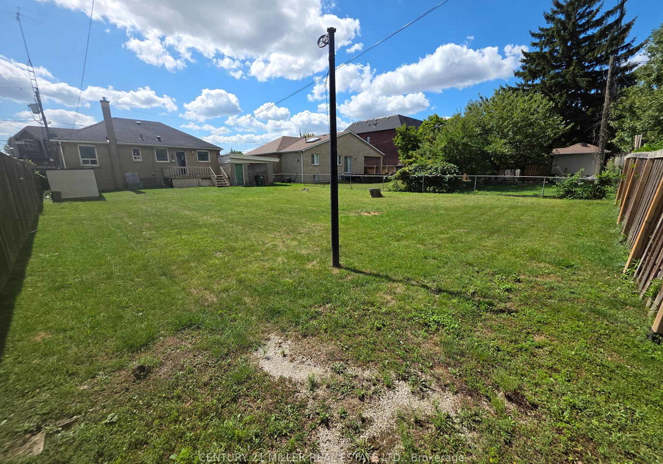 12-glenbrook-avenue-north-york-ontario-w12387240