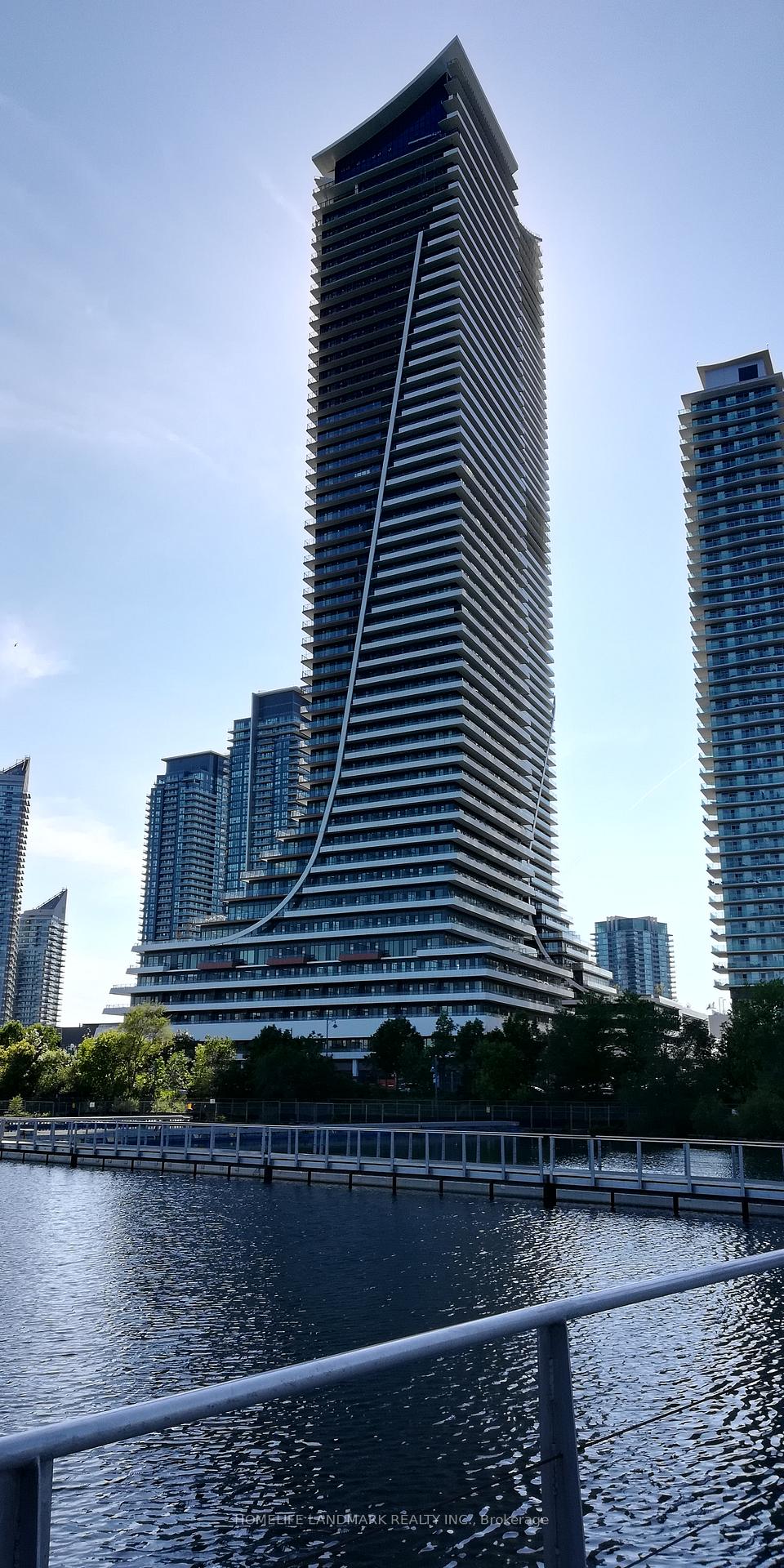 20-shore-breeze-drive-etobicoke-ontario-w12387333