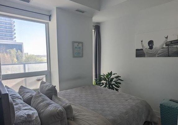 20-shore-breeze-drive-etobicoke-ontario-w12387333