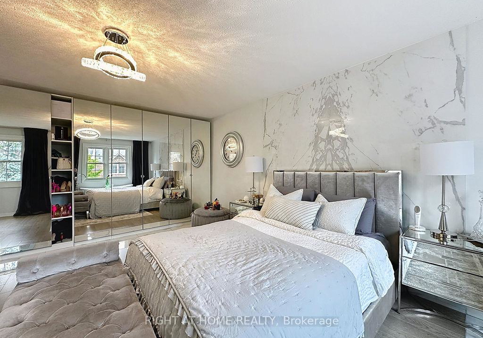2120-rathburn-road-e-mississauga-ontario-w12387380