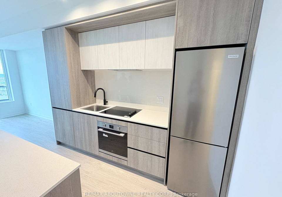 2495-eglinton-avenue-w-mississauga-ontario-w12387478