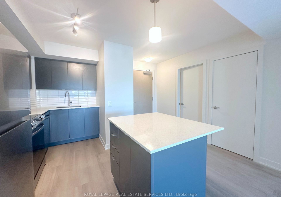 3385-dundas-street-w-toronto-ontario-w12387558