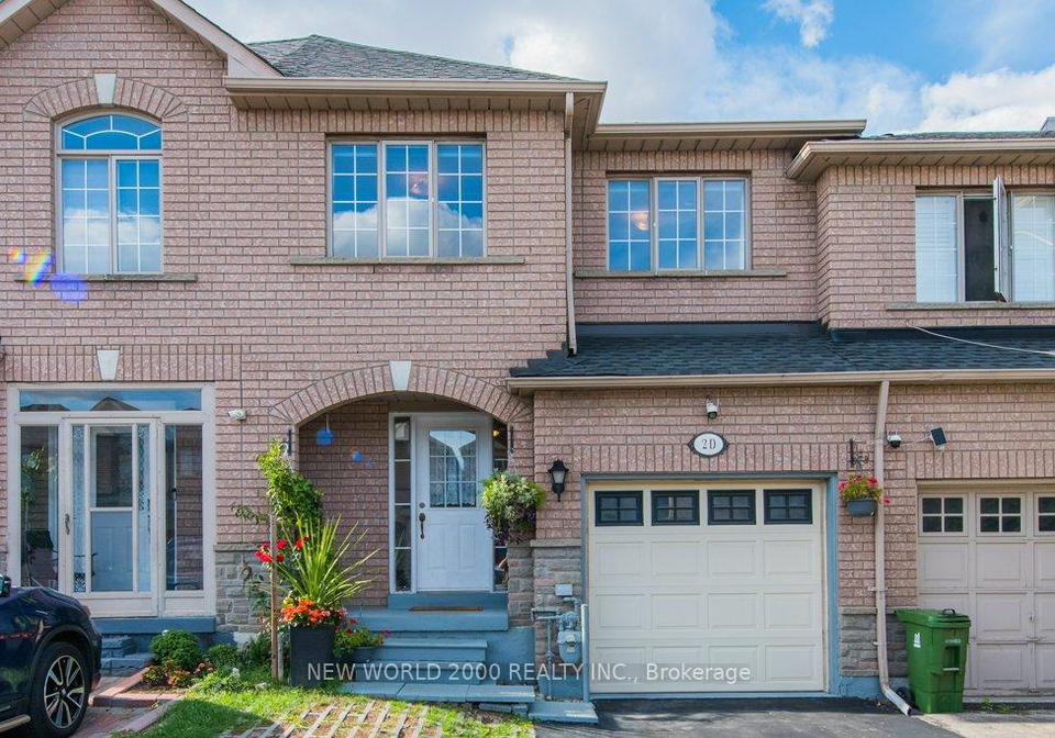 2d-view-green-crescent-e-etobicoke-ontario-w12387641