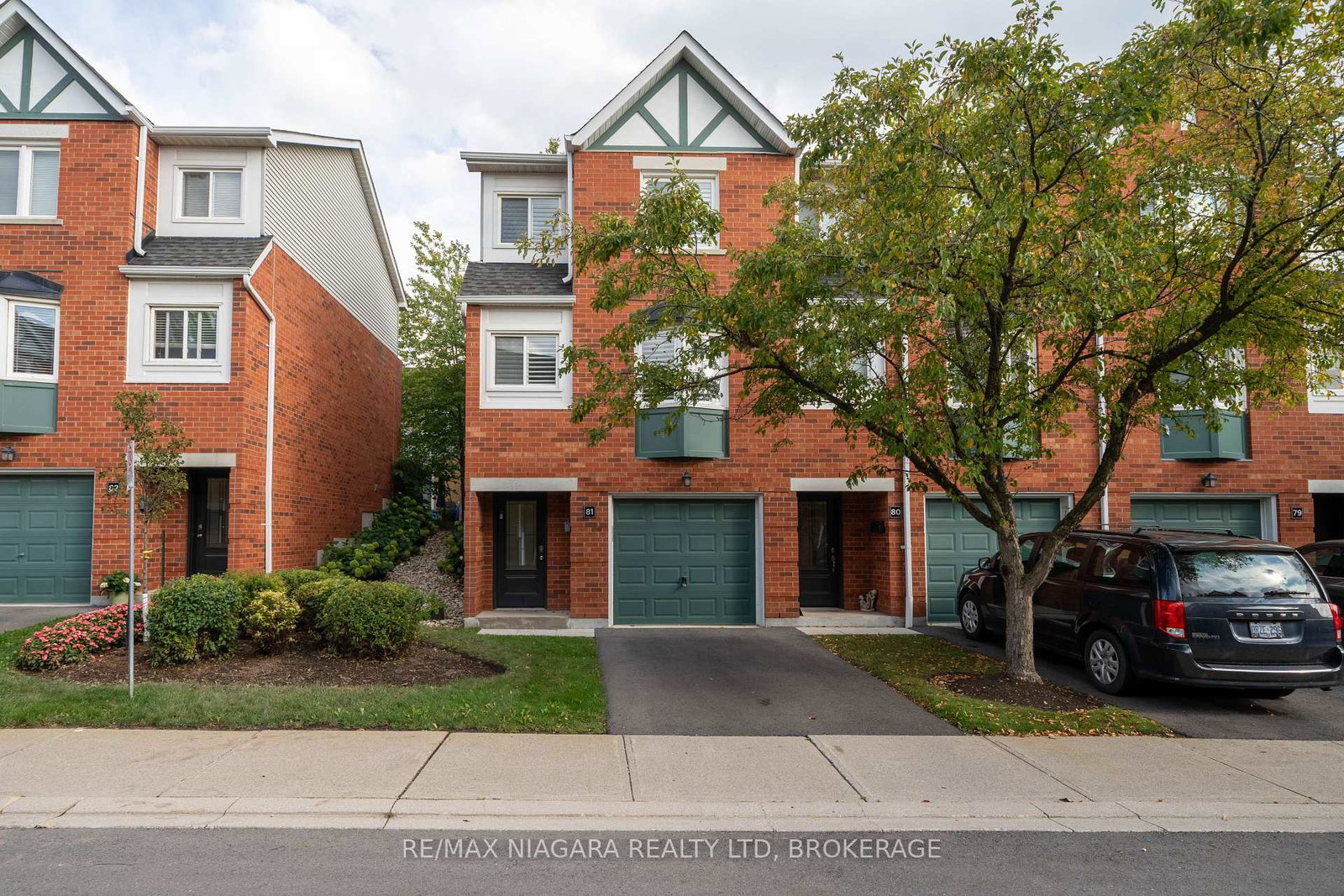 2300-brays-lane-oakville-ontario-w12387759