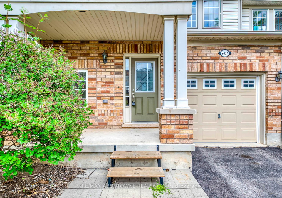 2457-springforest-drive-oakville-ontario-w12387991