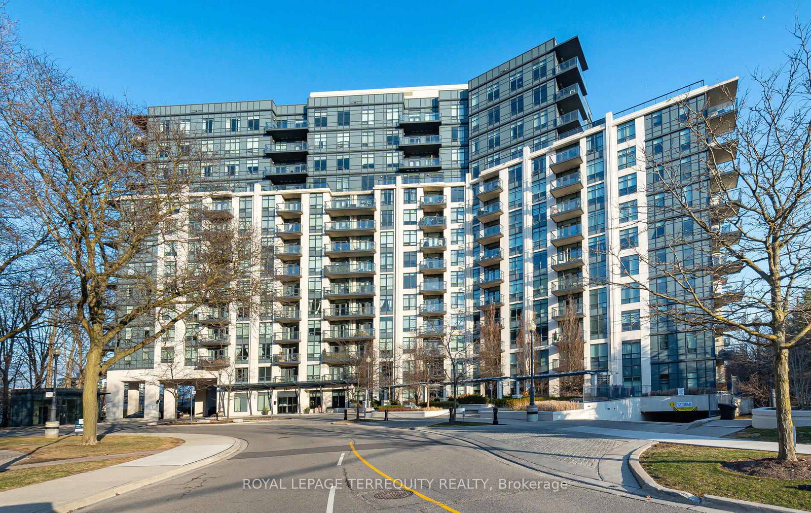 1135-royal-york-road-etobicoke-ontario-w12388105
