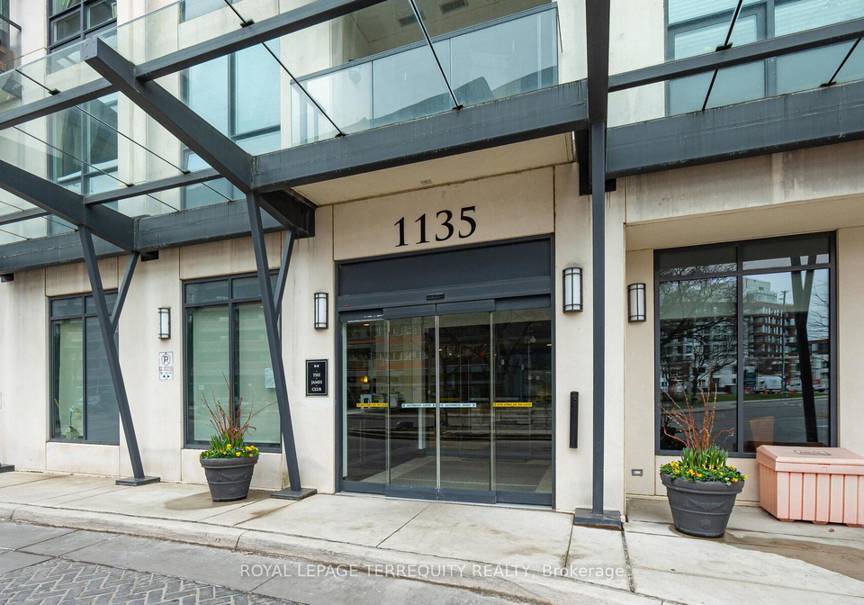 1135-royal-york-road-etobicoke-ontario-w12388105