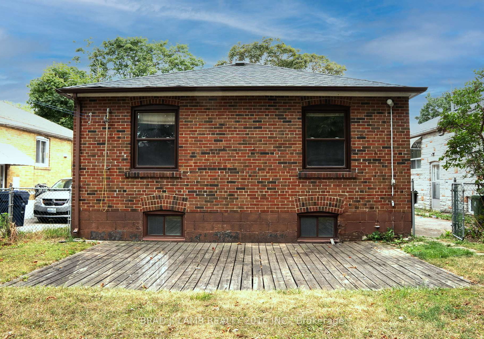 42-lynnford-drive-etobicoke-ontario-w12388620