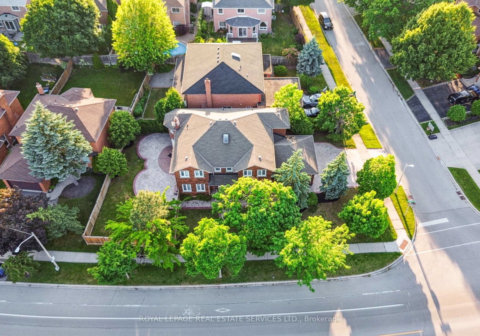 2814-guilford-crescent-oakville-ontario-w12388629