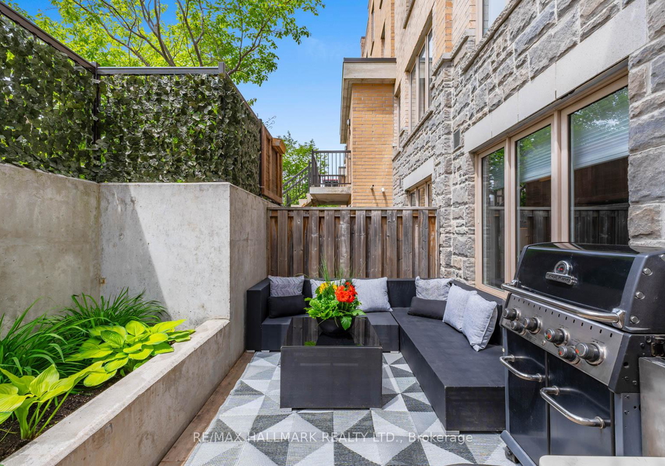 9-foundry-avenue-toronto-ontario-w12388803