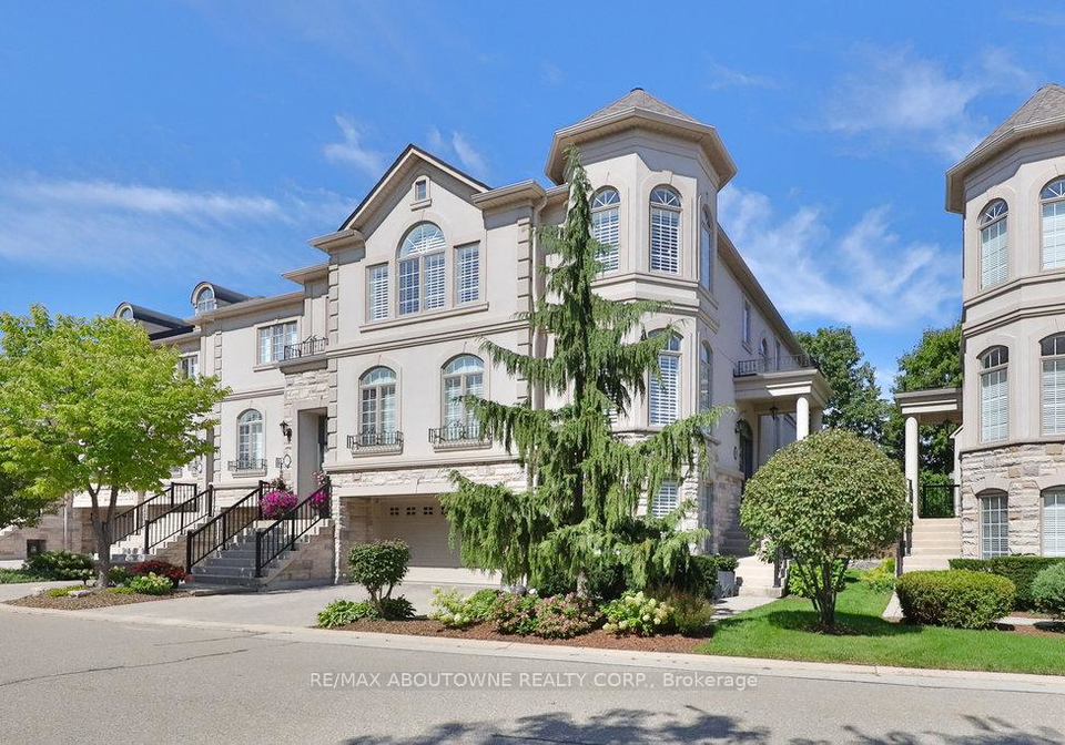2400-neyagawa-boulevard-oakville-ontario-w12388812