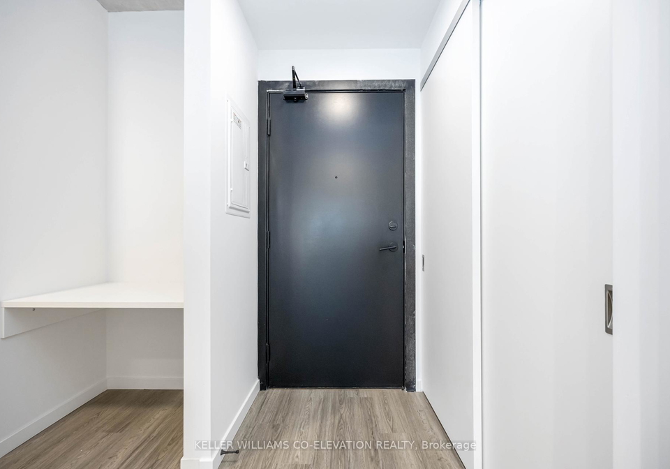 689-the-queensway-street-etobicoke-ontario-w12388951