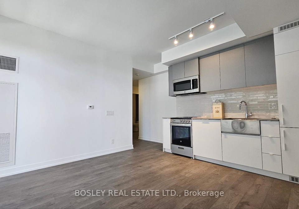 270-dufferin-street-toronto-ontario-w12389012