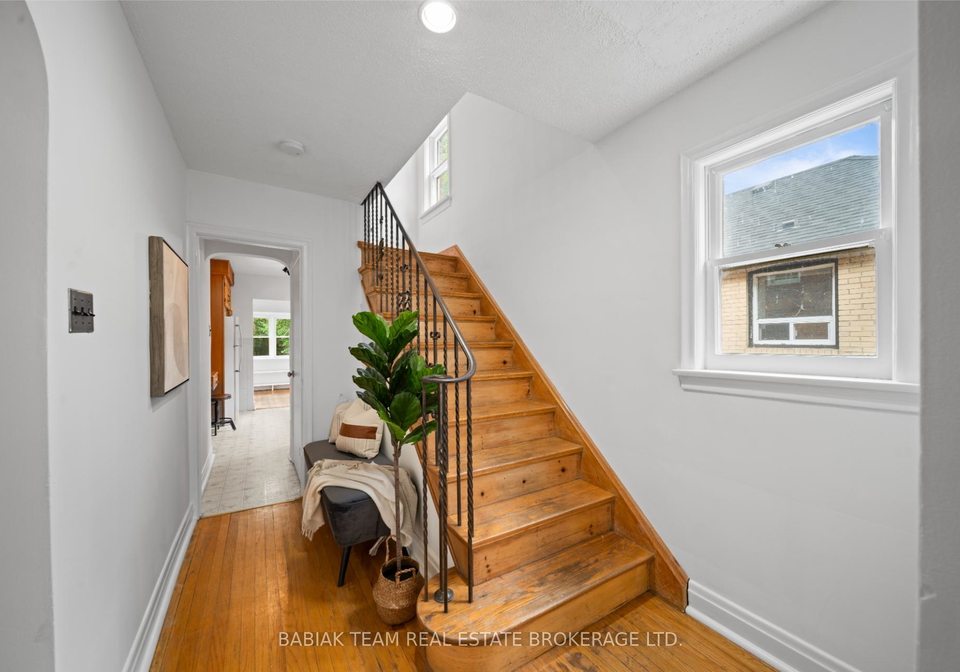 117-south-kingsway-toronto-ontario-w12389035