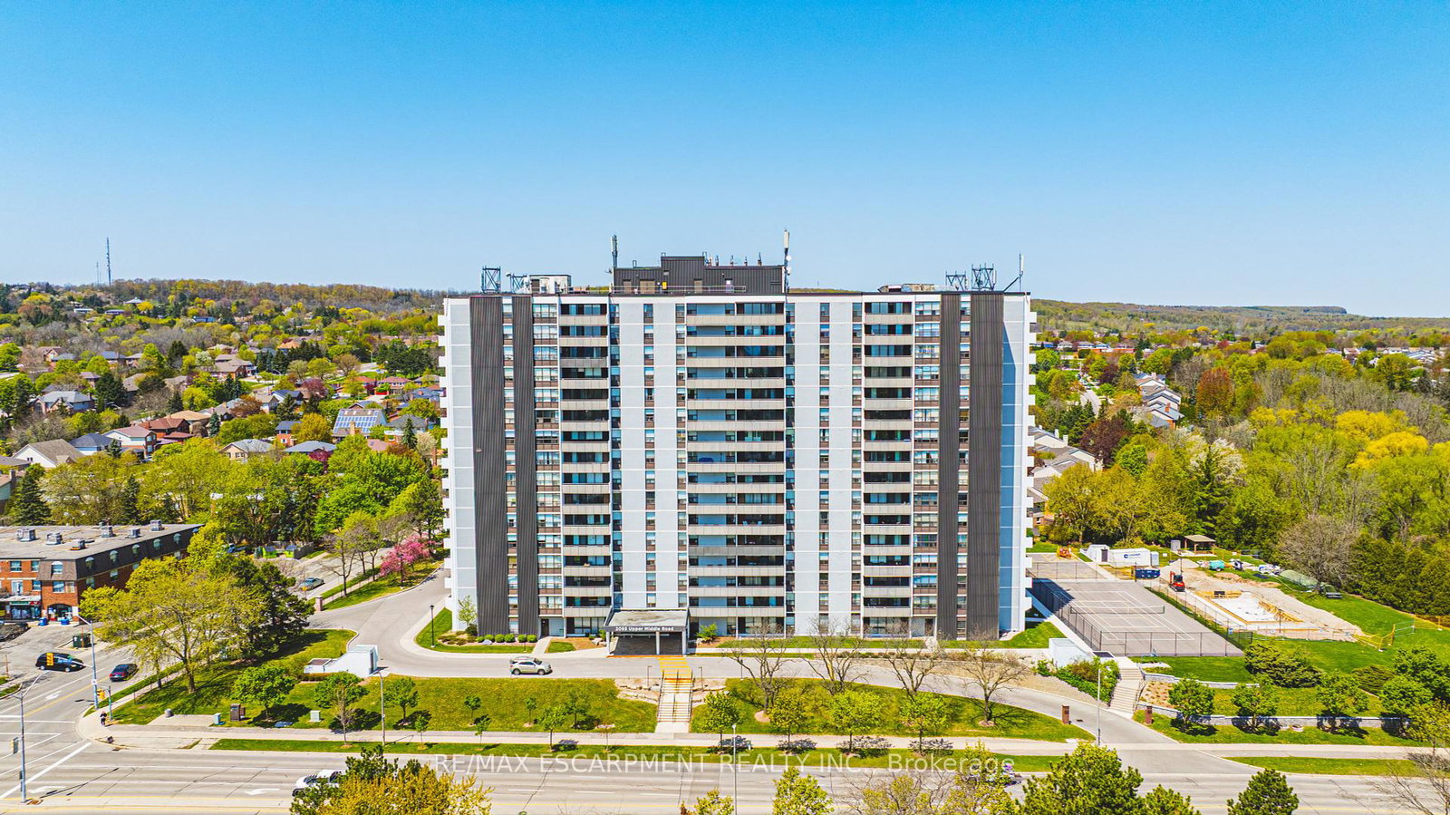 2055-upper-middle-road-burlington-ontario-w12389152