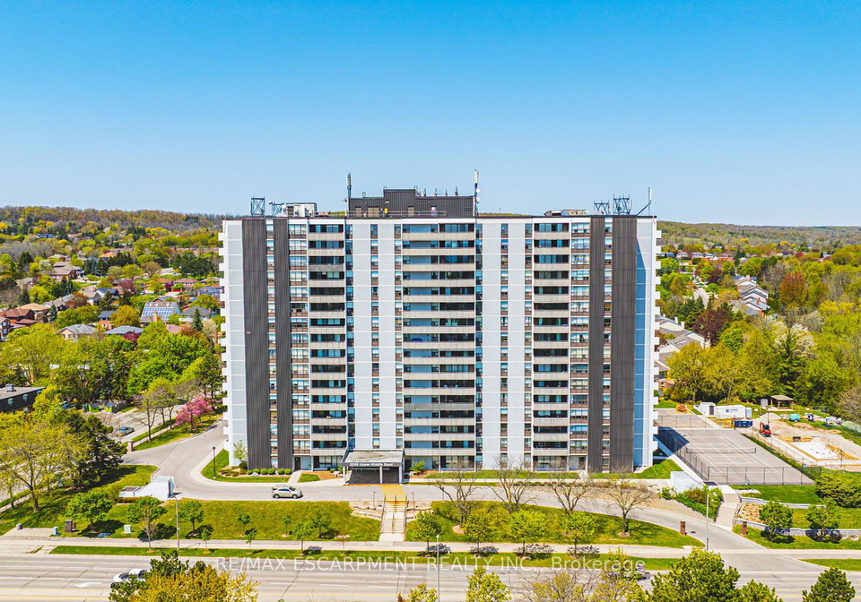 2055-upper-middle-road-burlington-ontario-w12389152