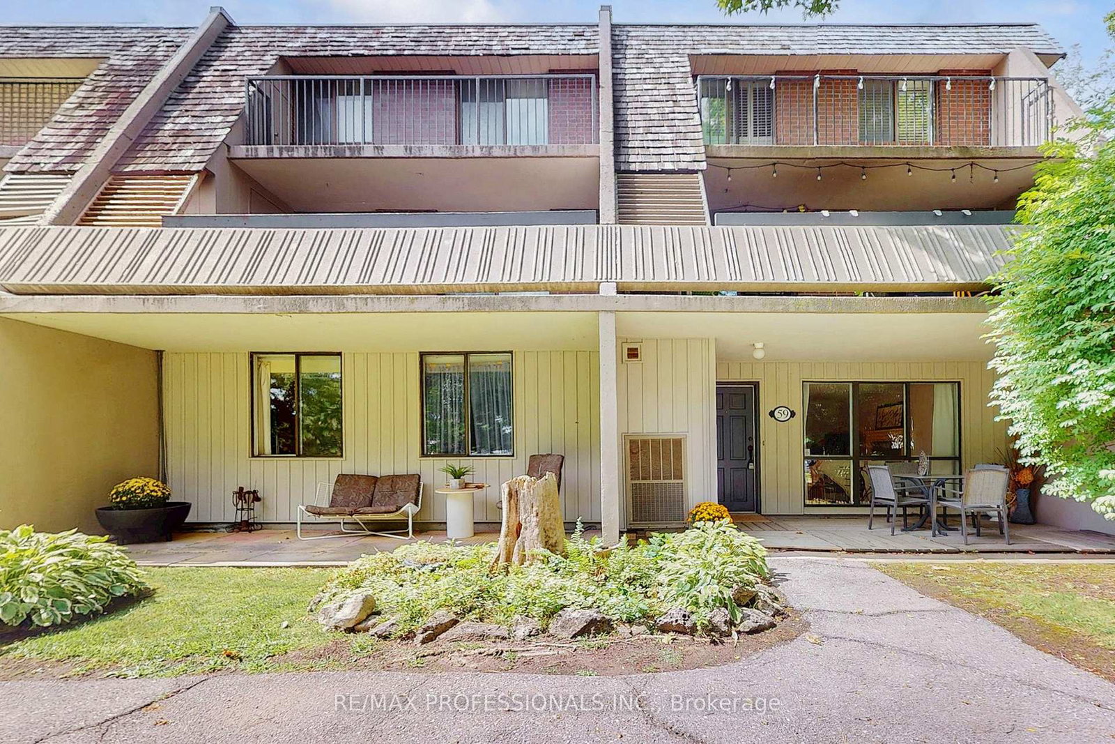 1330-valley-boulevard-mississauga-ontario-w12389210