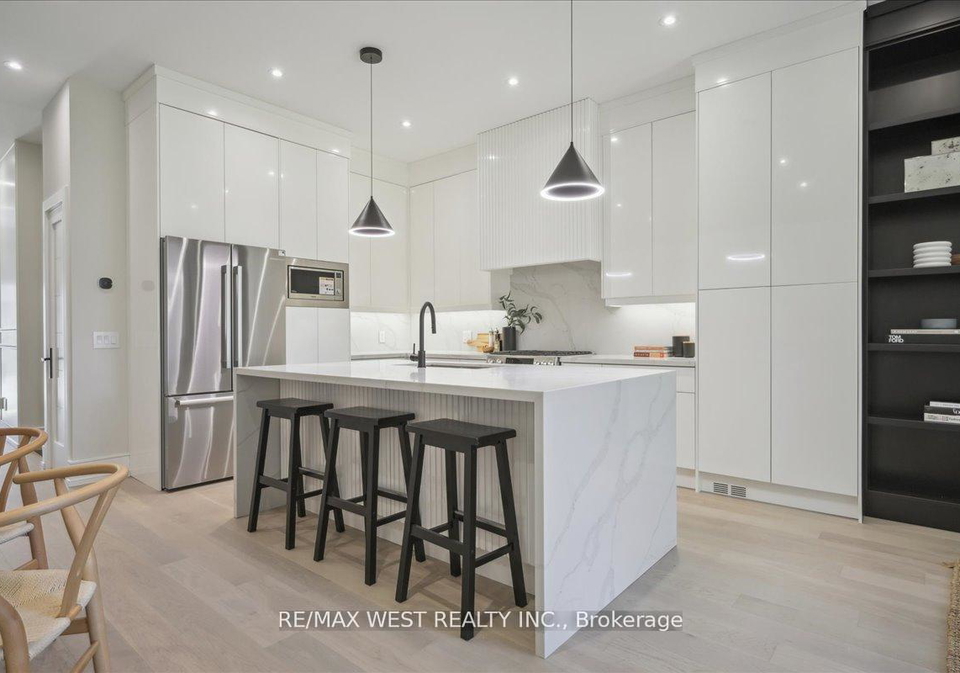 12b-foch-avenue-etobicoke-ontario-w12389212