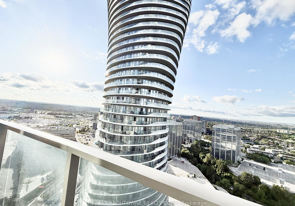 60-absolute-avenue-e-mississauga-ontario-w12389261