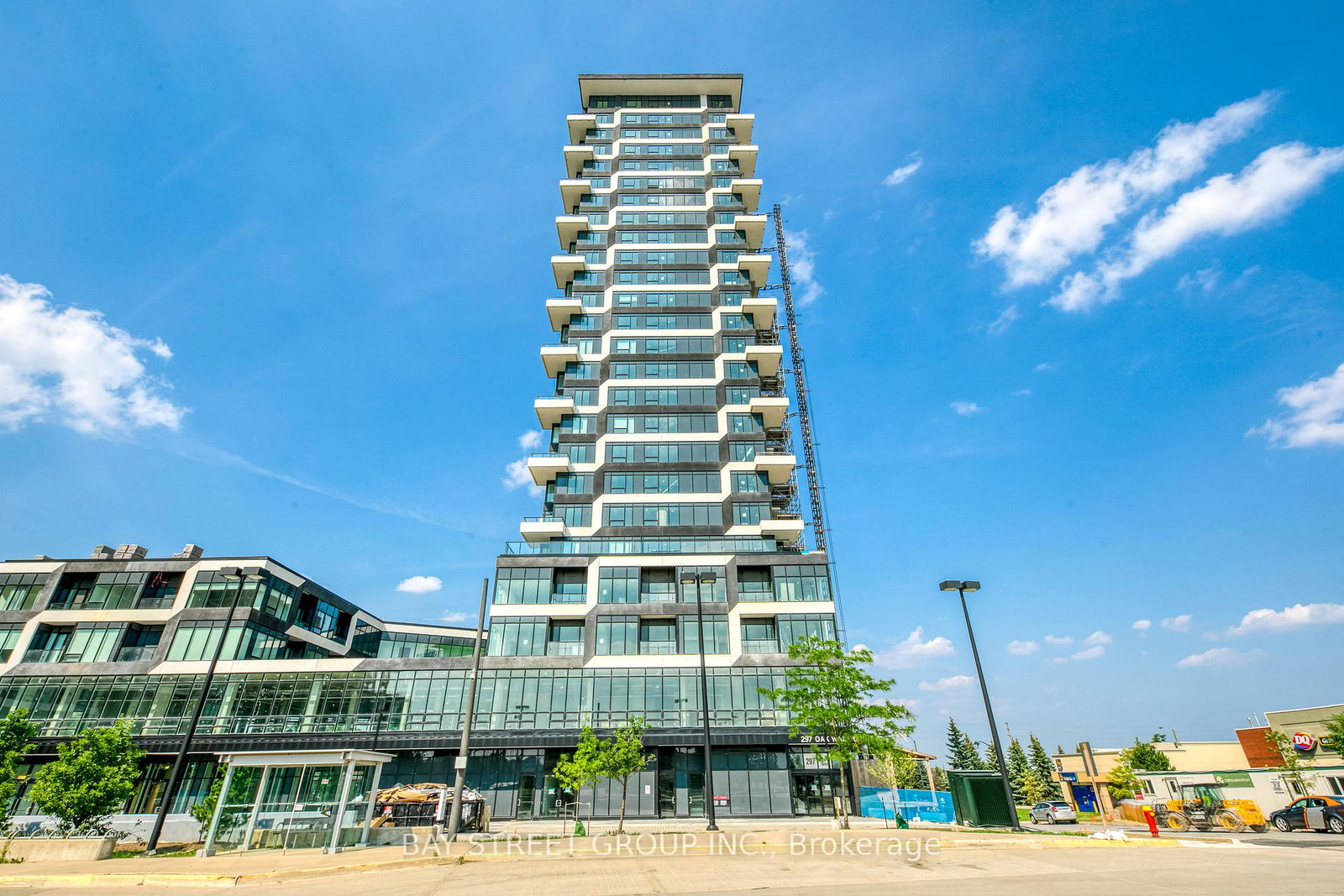 297-oak-walk-drive-oakville-ontario-w12389292