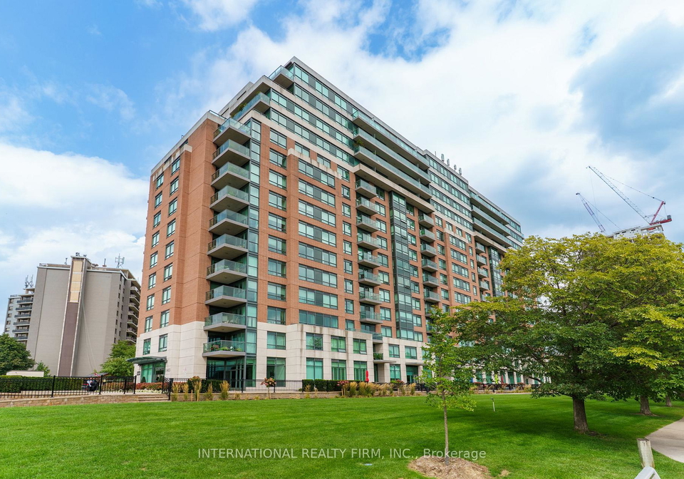 1403-royal-york-road-etobicoke-ontario-w12389441