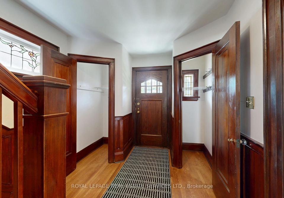 22-elora-road-toronto-ontario-w12389547