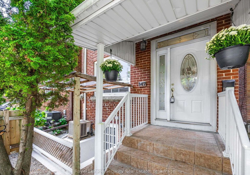147-hope-street-toronto-ontario-w12389673