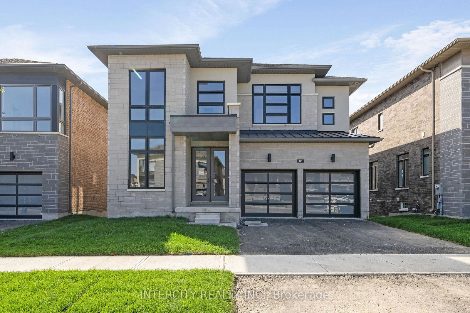 18-keyworth-crescent-brampton-ontario-w12390094