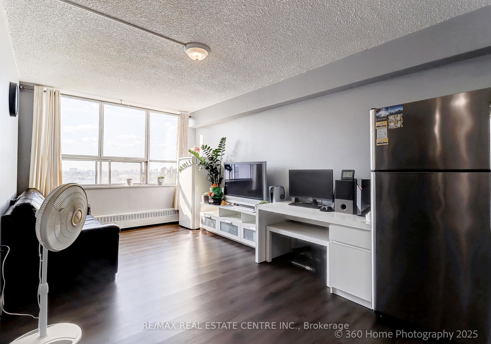 200-lotherton-pathway-north-york-ontario-w12390190
