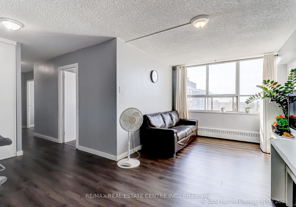 200-lotherton-pathway-north-york-ontario-w12390190