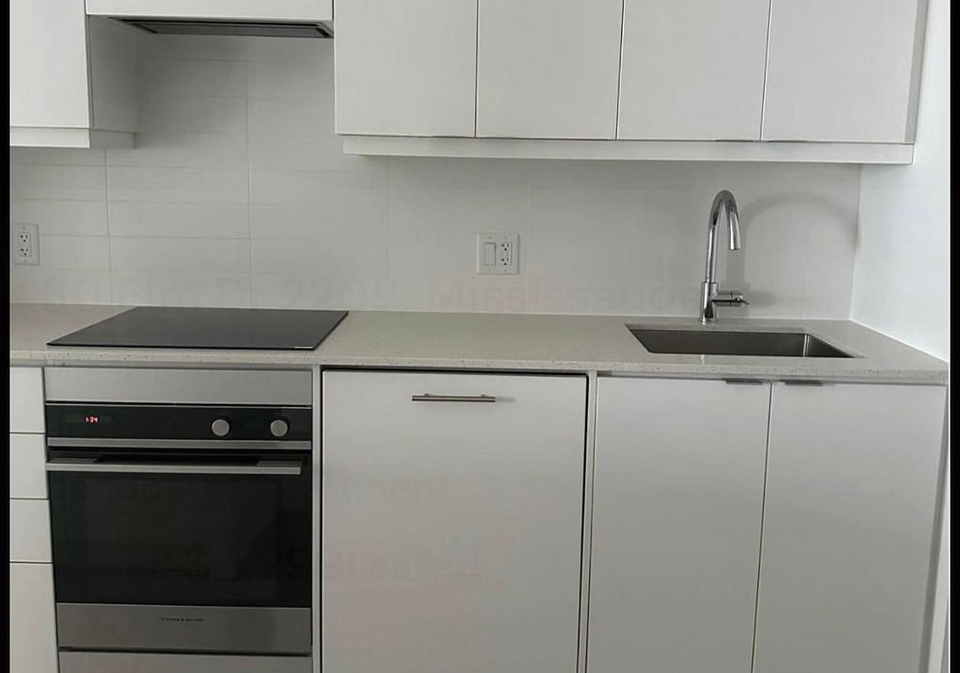 30-elm-drive-w-mississauga-ontario-w12390251