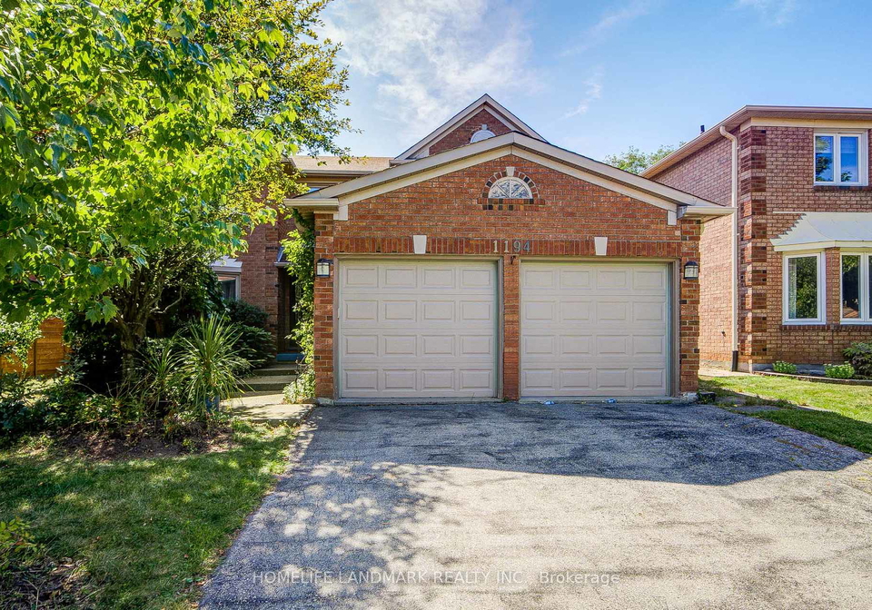 1194-fairmeadow-trail-oakville-ontario-w12390295