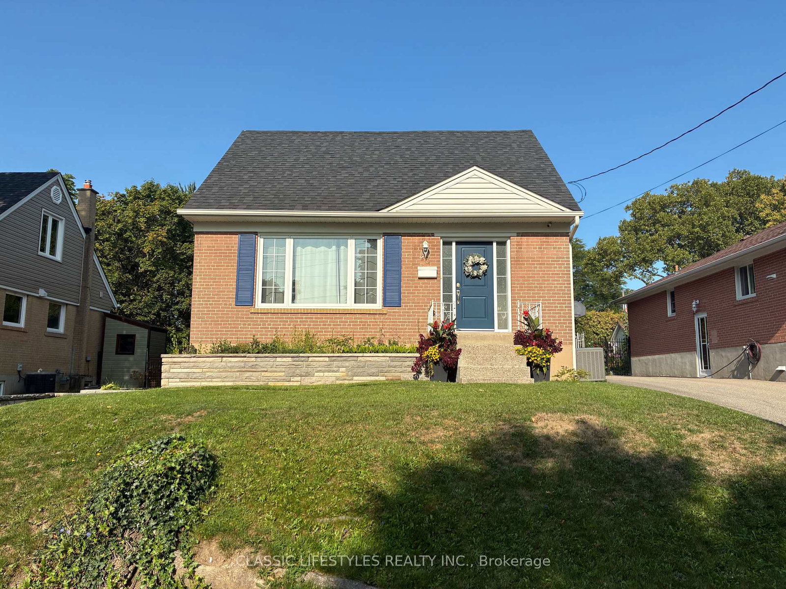 20-redwater-drive-etobicoke-ontario-w12390352