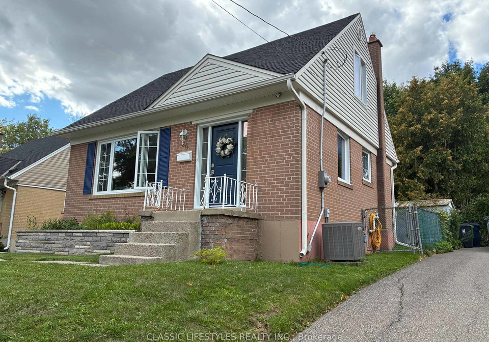 20-redwater-drive-etobicoke-ontario-w12390352