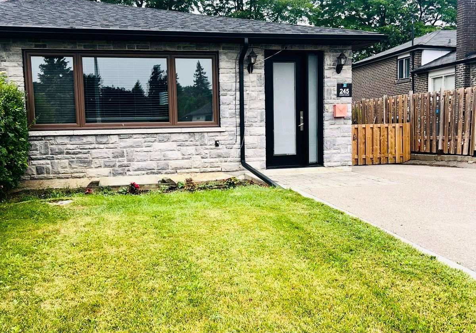 245-avondale-boulevard-brampton-ontario-w12390630