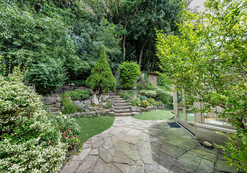 47-riverview-gardens-toronto-ontario-w12390661