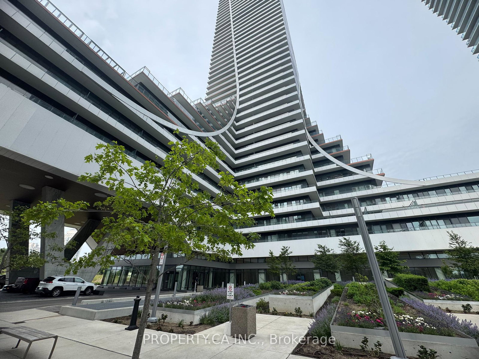 30-shore-breeze-drive-etobicoke-ontario-w12390779