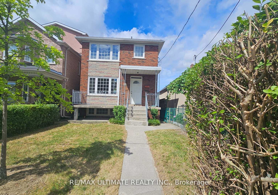 300-earlscourt-avenue-toronto-ontario-w12390886