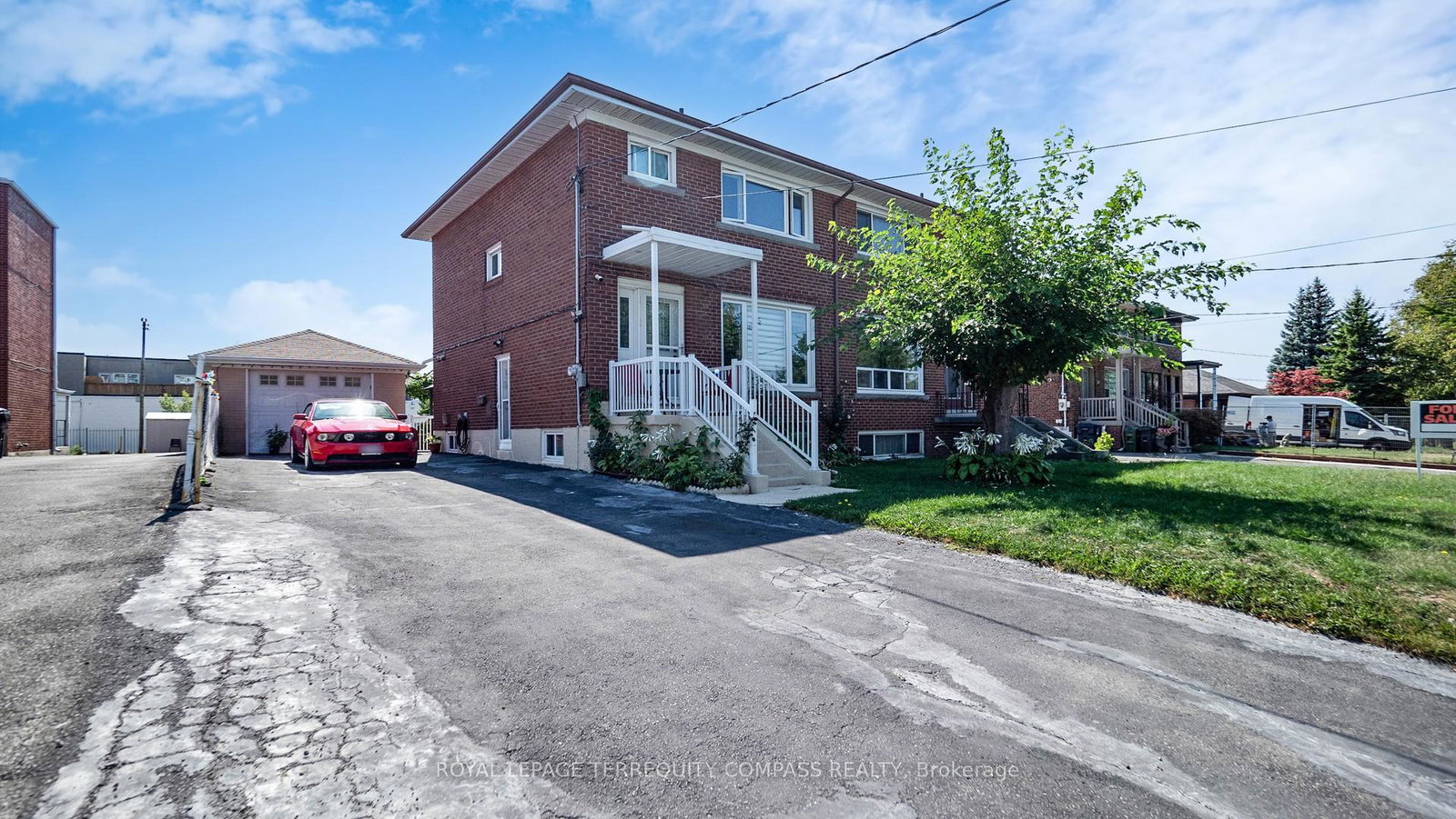11-arrowsmith-avenue-north-york-ontario-w12390951