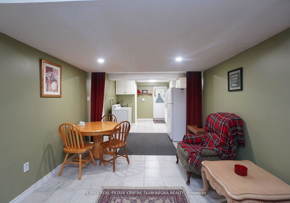 5831-sidmouth-street-mississauga-ontario-w12390982