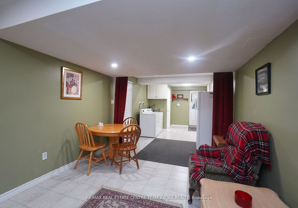 5831-sidmouth-street-mississauga-ontario-w12390982