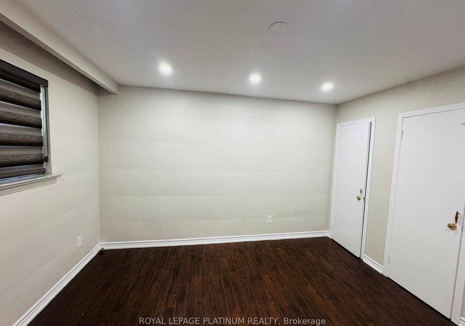 7073-magic-court-mississauga-ontario-w12391036